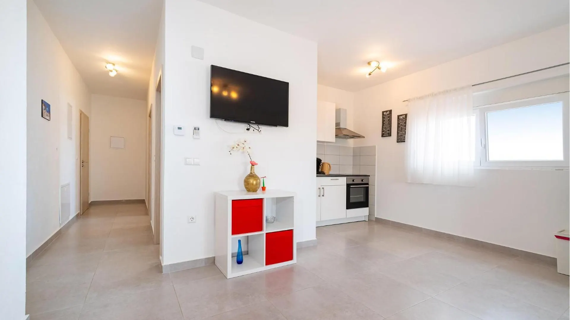 Beautiful Apartment In Rtina With Wifi