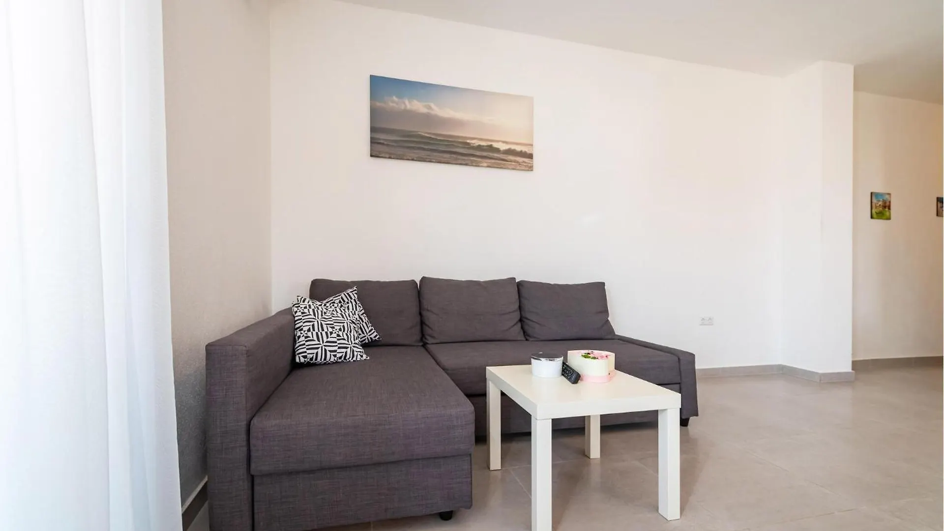 Beautiful Apartment In Rtina With Wifi