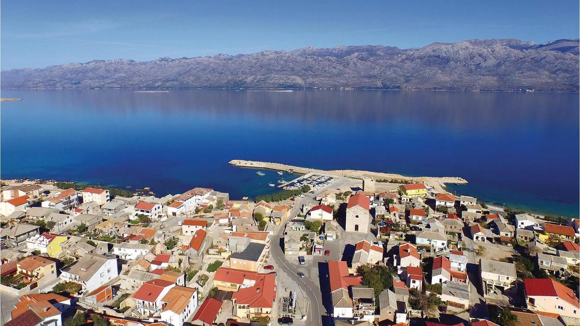 Beautiful Apartment In Rtina With Wifi